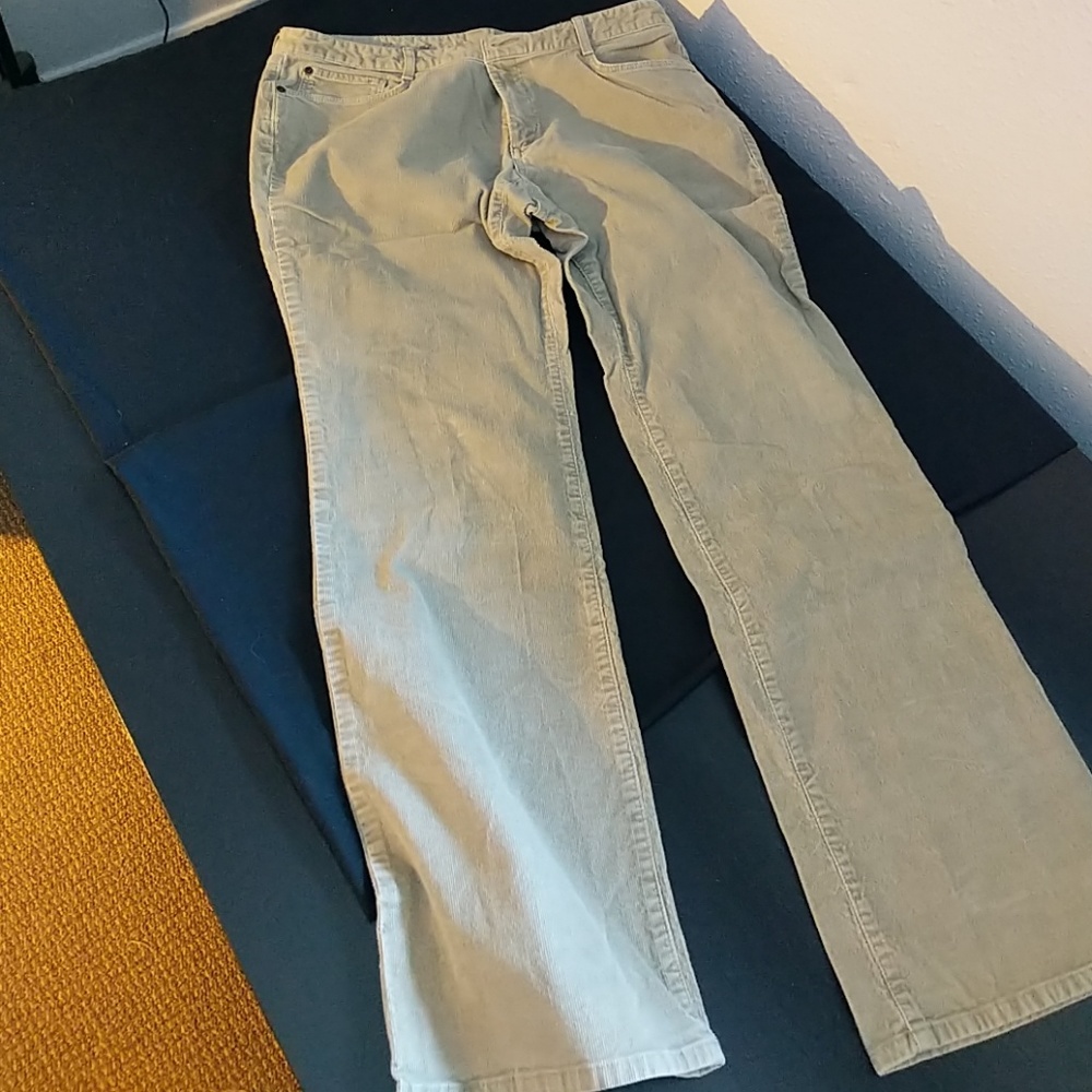 Eddie Bauer tan courderoy pants